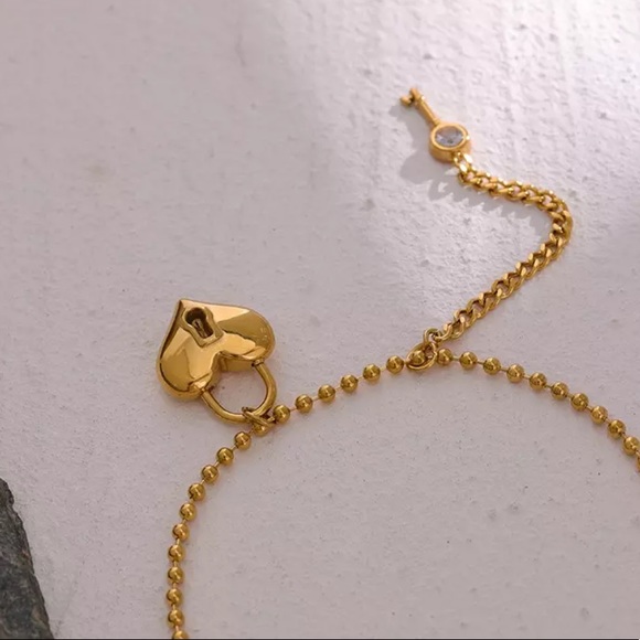 💛Gold plated key heart necklace - Picture 6 of 8